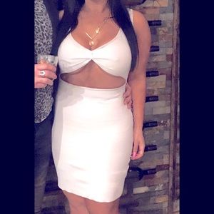 Knit light grey dress with cutout